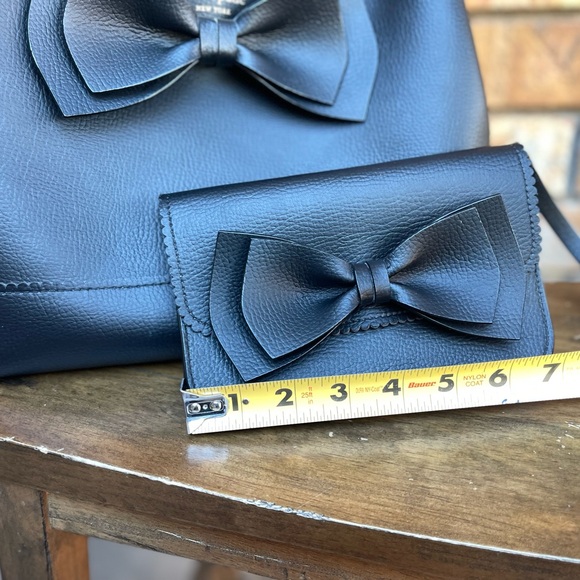 Kate Spade ♠️ Black Leather Handbag and matching wallet - Picture 11 of 14